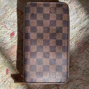 Louis Vuitton wallett